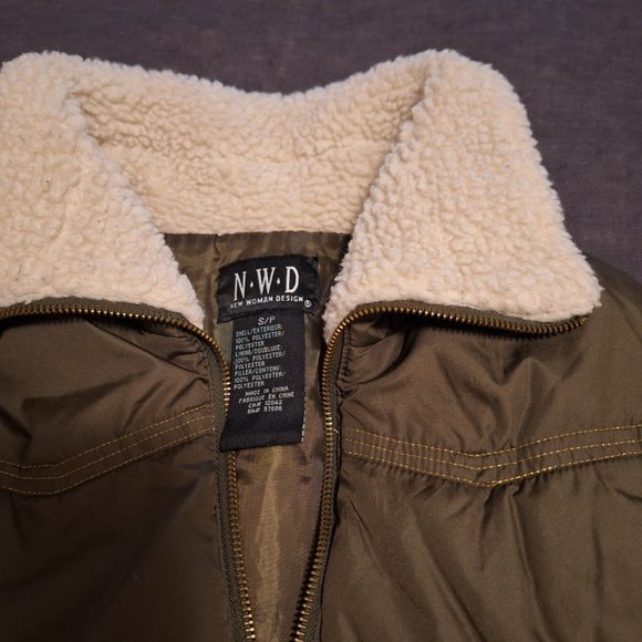 New woman design - Picture 2 of 3